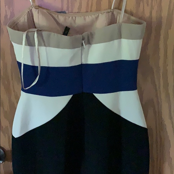 NWT Beautiful dress “Reese” - Picture 9 of 12